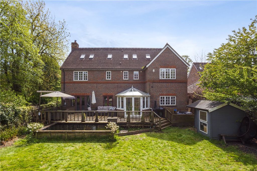 Additional image 4 of 6 bed detached house for saleKelham Gardens, Marlborough, Wiltshire SN8
