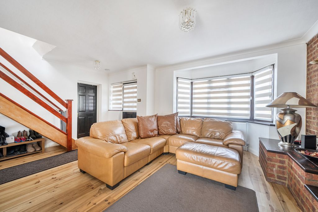 Additional image 3 of 4 bed semi-detached house for saleOldfields Circus, Northolt UB5