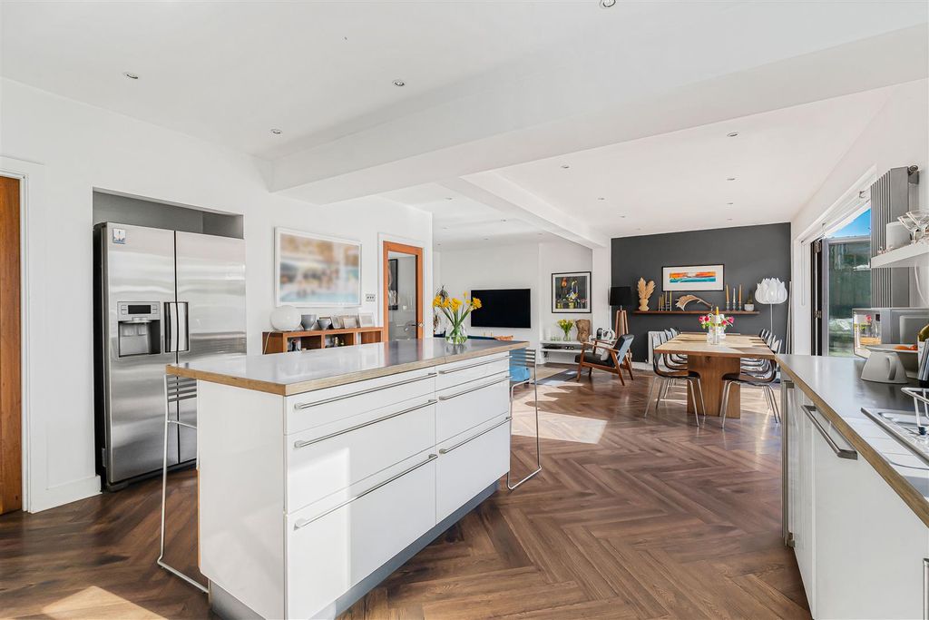 Additional image 11 of 5 bed semi-detached house for saleBeechcroft Avenue, New Malden KT3