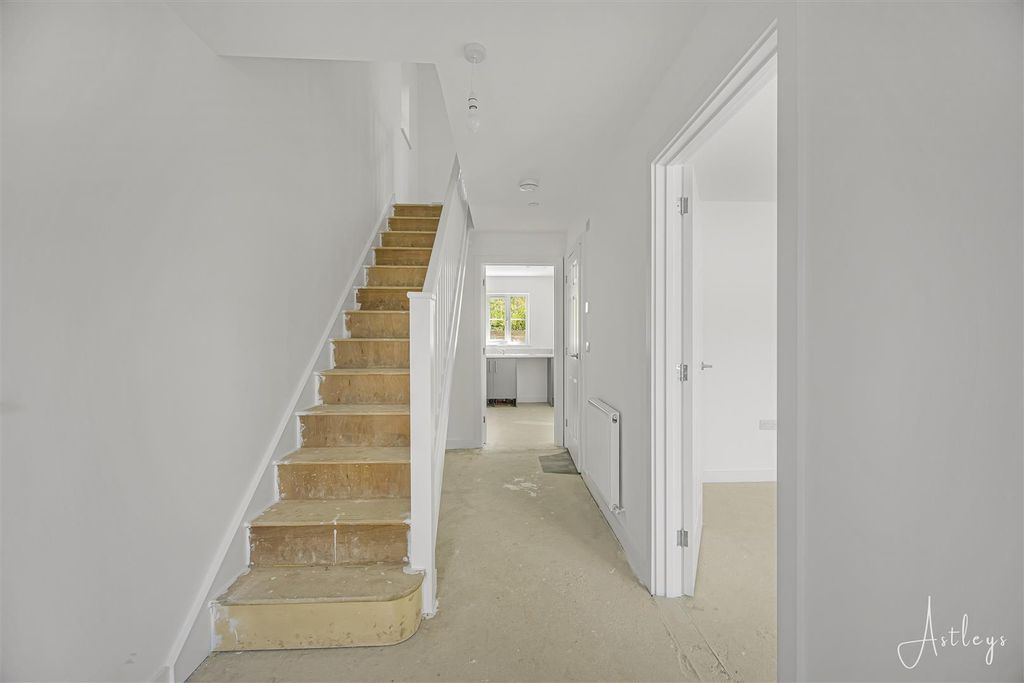 Additional image 4 of 3 bed detached house for saleClos Yr Ysgol, Clyne, Neath SA11
