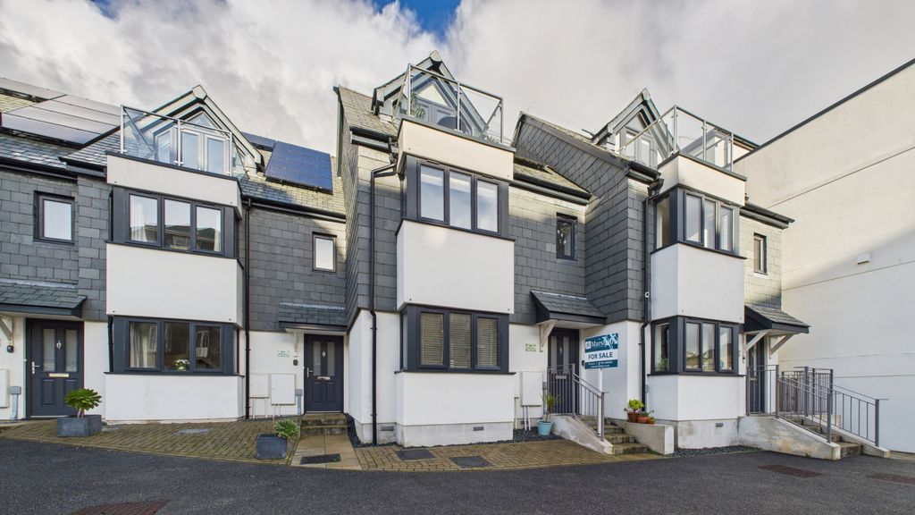 3 bed terraced house for saleBrighton Terrace, Morrab Road, Penzance TR18