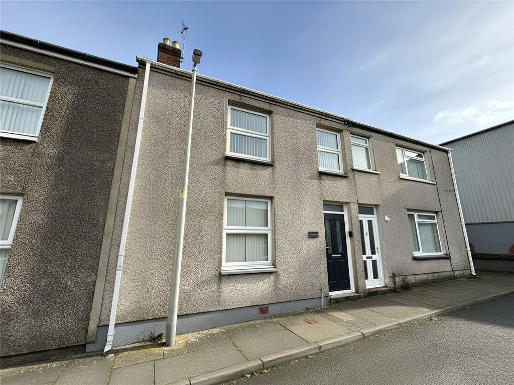 2 bed terraced house for saleHarbour Way, Pembroke Dock, Pembrokeshire SA72