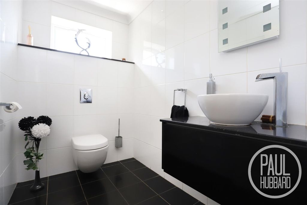 Additional image 10 of 6 bed detached house for saleBroadview Road, Oulton Broad NR32
