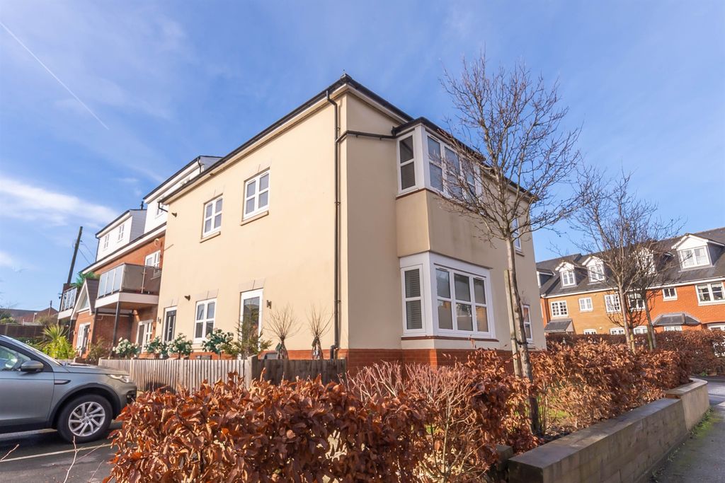 Additional image 14 of 2 bed maisonette for saleSt. Peters Avenue, Maldon CM9