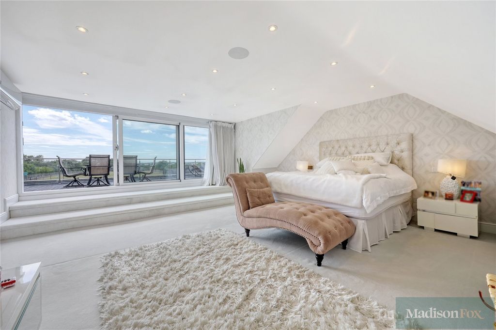 Additional image 9 of 5 bed detached house for saleAshlyns Lane, Ongar, Essex CM5