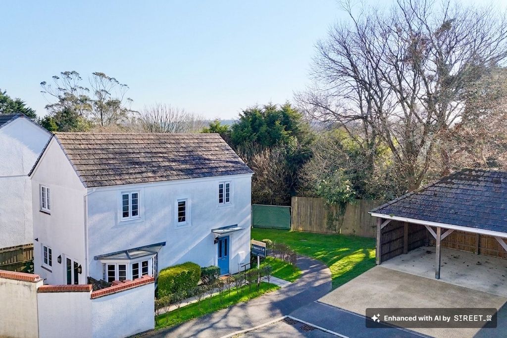 3 bed detached house for saleRound Ring Gardens, Penryn TR10