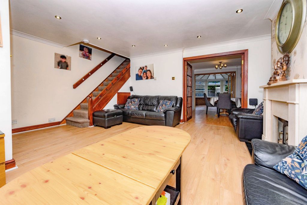 Additional image 5 of 3 bed semi-detached house for saleTurnpike Drive, Luton LU3