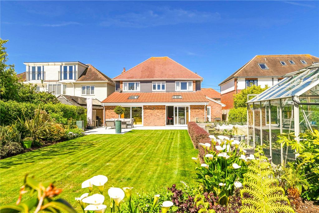 4 bed detached house for saleBeach Avenue, Barton On Sea, New Milton, Hampshire BH25