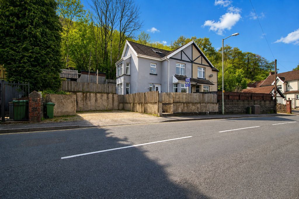 5 bed semi-detached house for saleLlantwit Road, Treforest, Pontypridd CF37