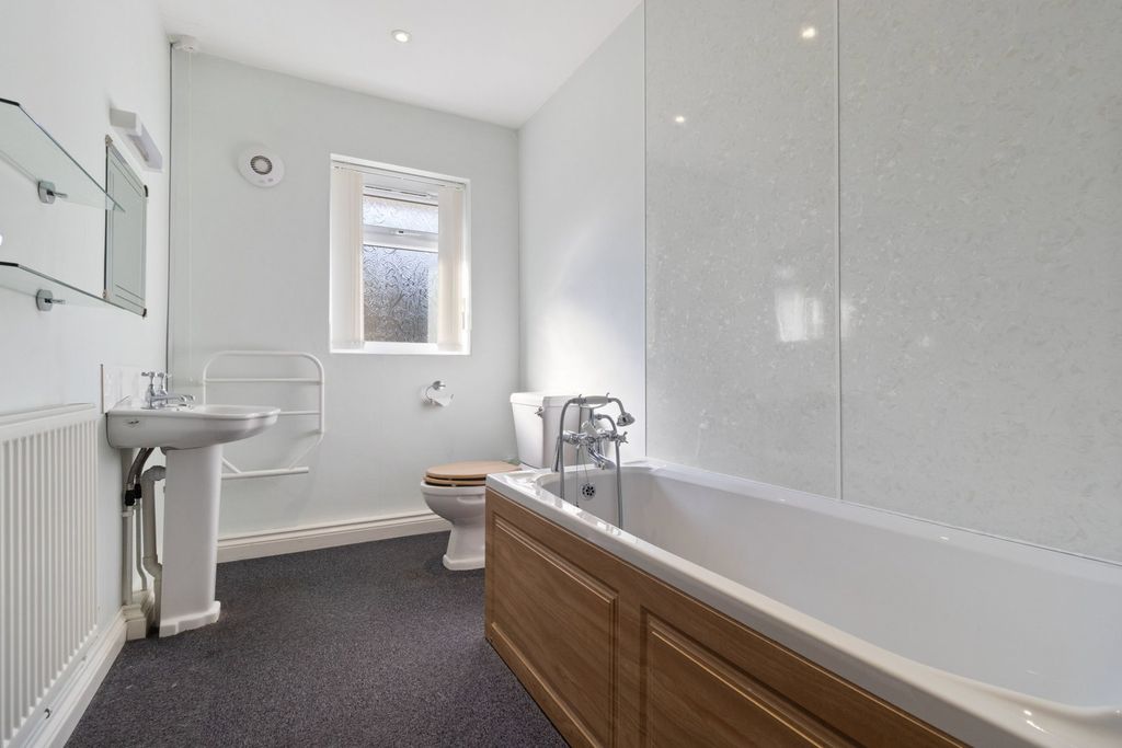 Additional image 9 of 2 bed bungalow for saleHorse Lane Orchard, Ledbury, Herefordshire HR8