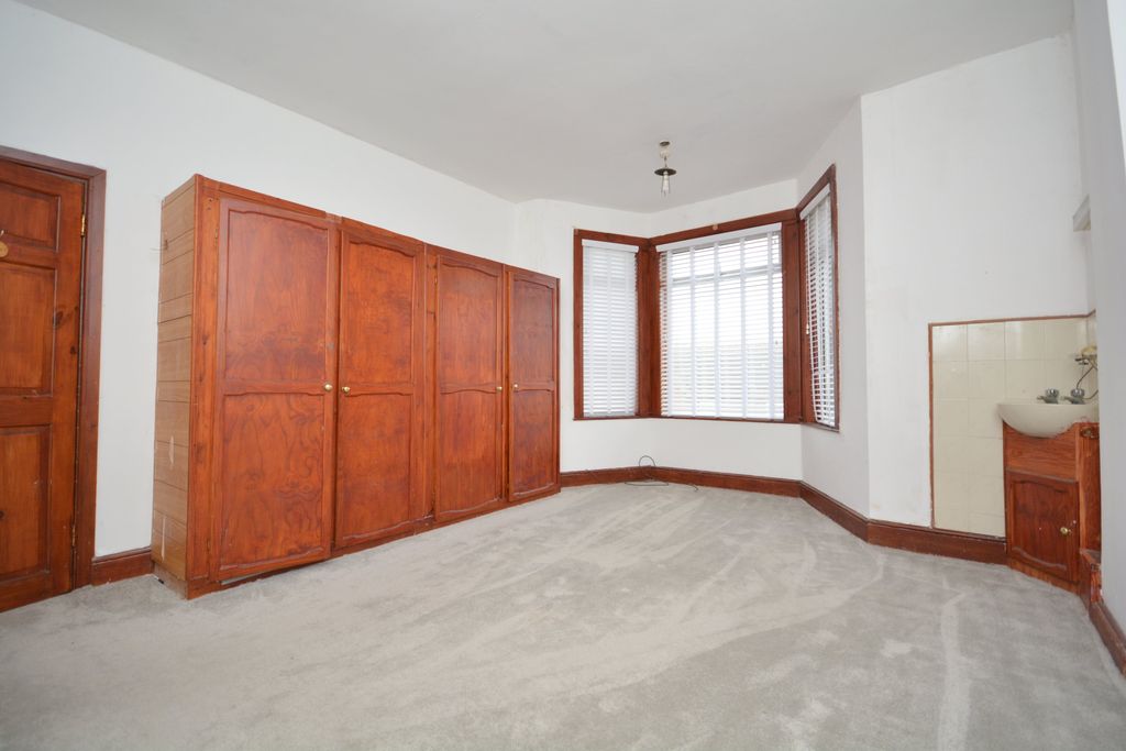 Additional image 16 of 6 bed terraced house for saleSweyn Road, Margate, Kent CT9