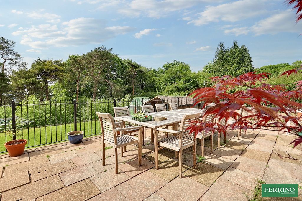 4 bed detached bungalow for saleWigpool, Mitcheldean, Gloucestershire. GL17 photo 2