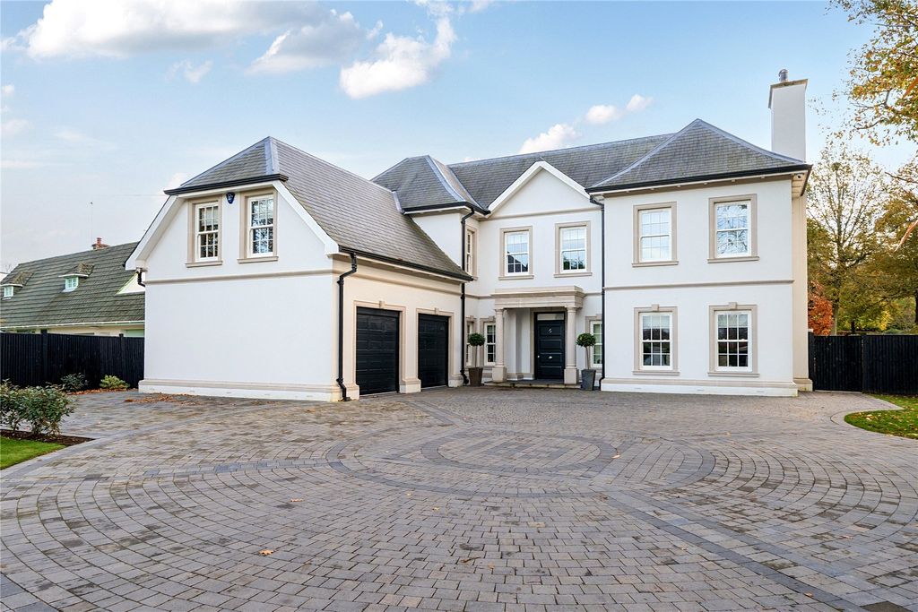 6 bed detached house for saleWorlds End Lane, Chelsfield Park BR6 photo 2