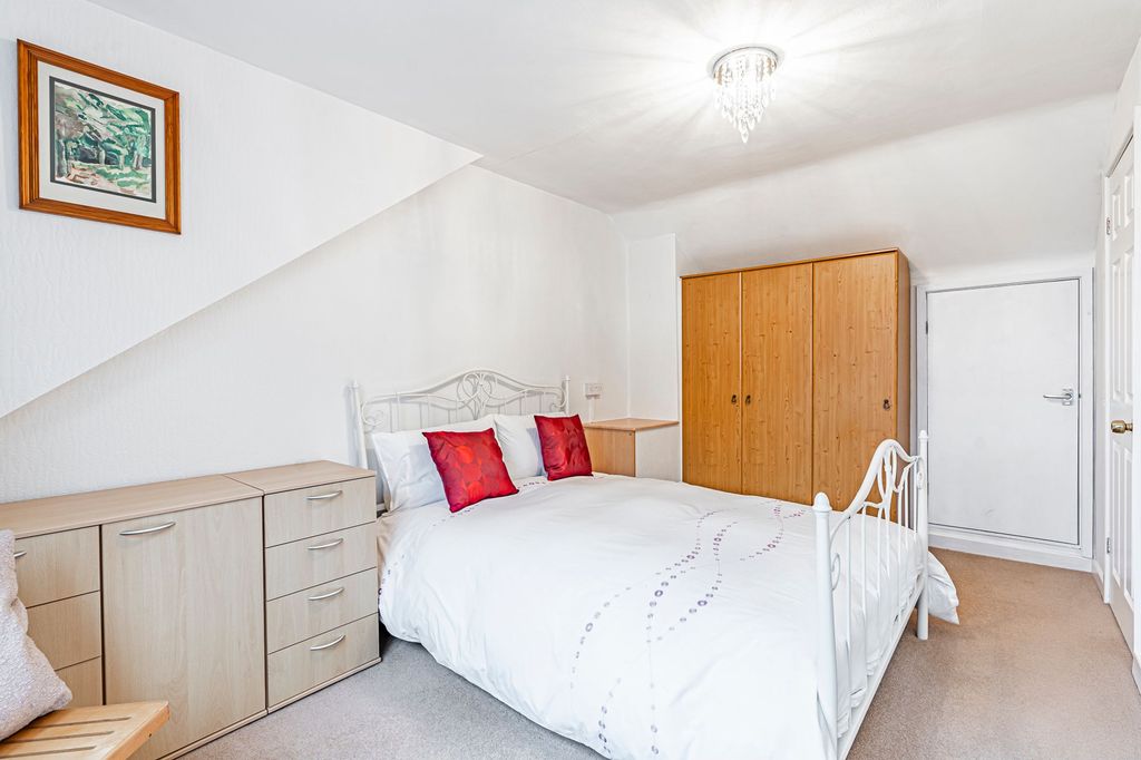 Additional image 30 of 4 bed semi-detached house for saleWhiterock Drive, Pontypridd CF37
