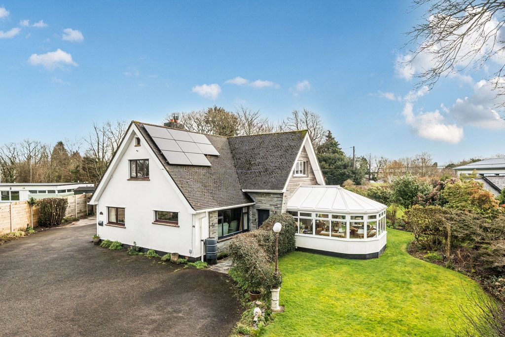 5 bed detached house for saleLandlake Road, Launceston PL15