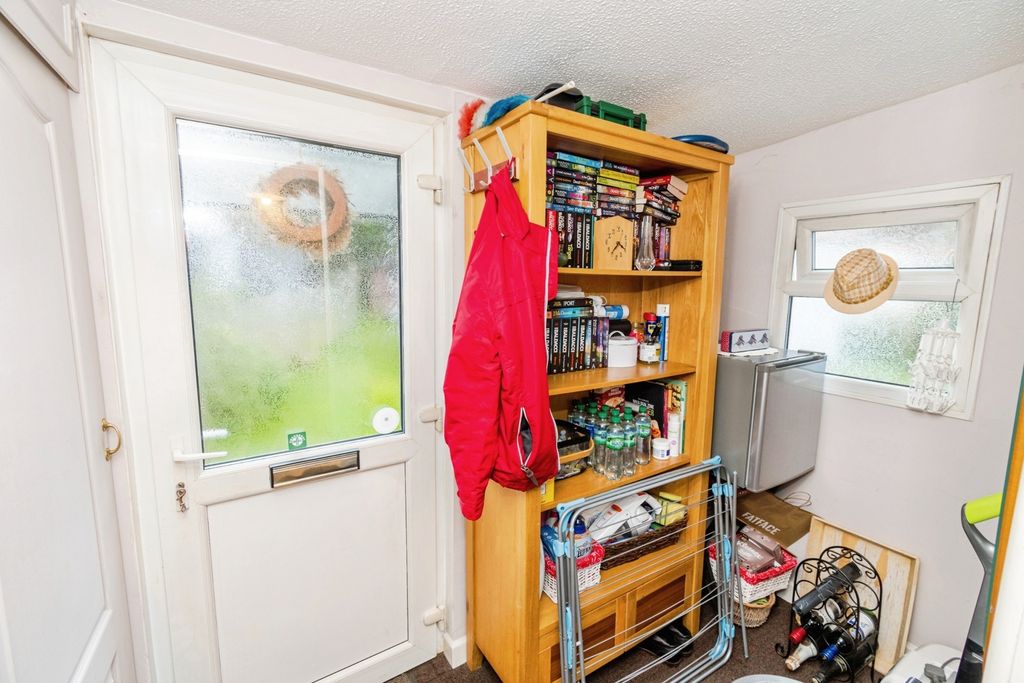 Additional image 15 of 1 bed mobile/park home for saleThatched Cottage Park, Southampton Road, Lyndhurst, Hampshire SO43