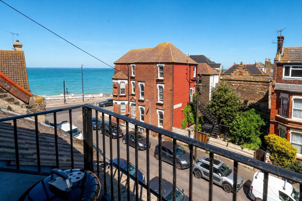 Additional image 2 of 3 bed flat for saleStation Road, Margate, Kent CT9