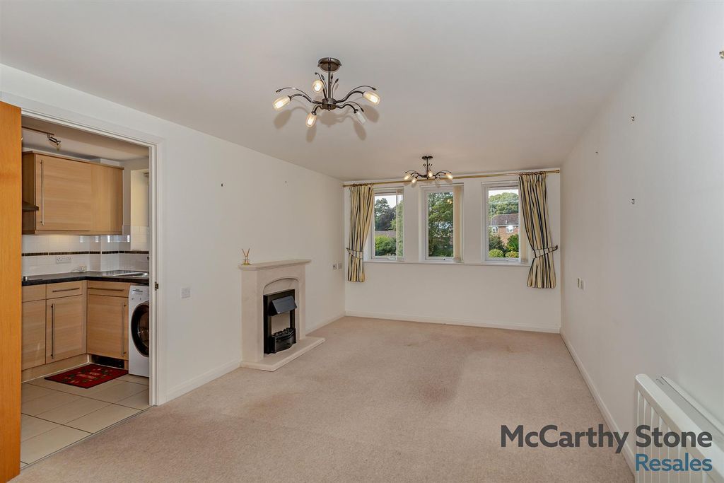 Additional image 3 of 2 bed flat for saleHollis Court, Castle Howard Road, Malton YO17