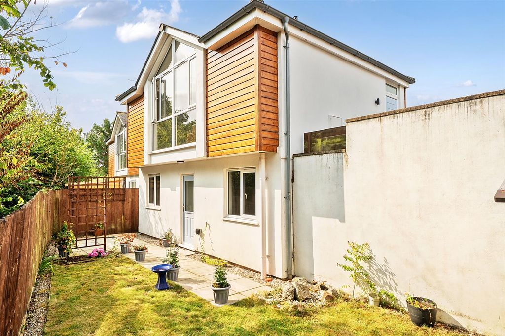 2 bed detached house for saleGreen Lane, Penryn TR10