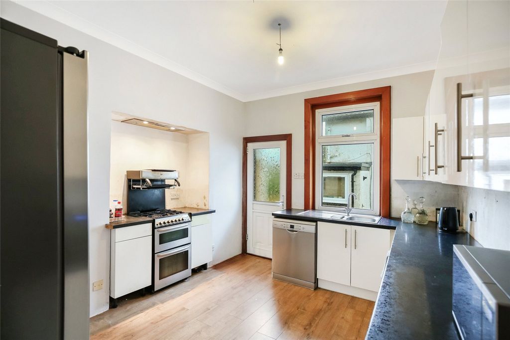Additional image 4 of 6 bed bungalow for saleGlenacre Drive, Largs, North Ayrshire KA30