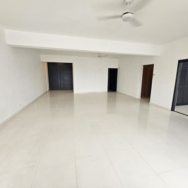 526 East Coast Road photo 3