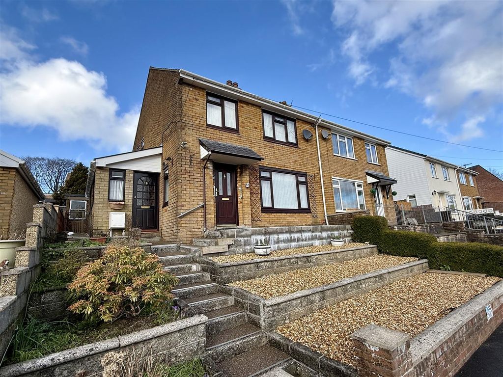 3 bed property for saleBryn Yr Eglwys, Lampeter SA48