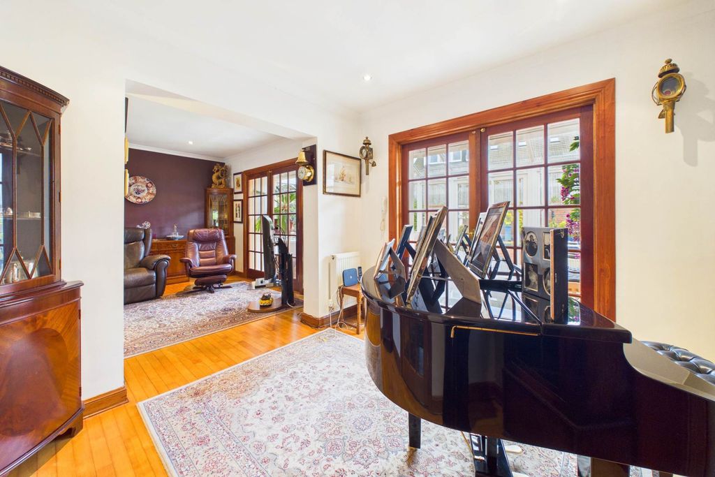 Additional image 7 of 3 bed detached house for saleFriarsdene, Lanark ML11