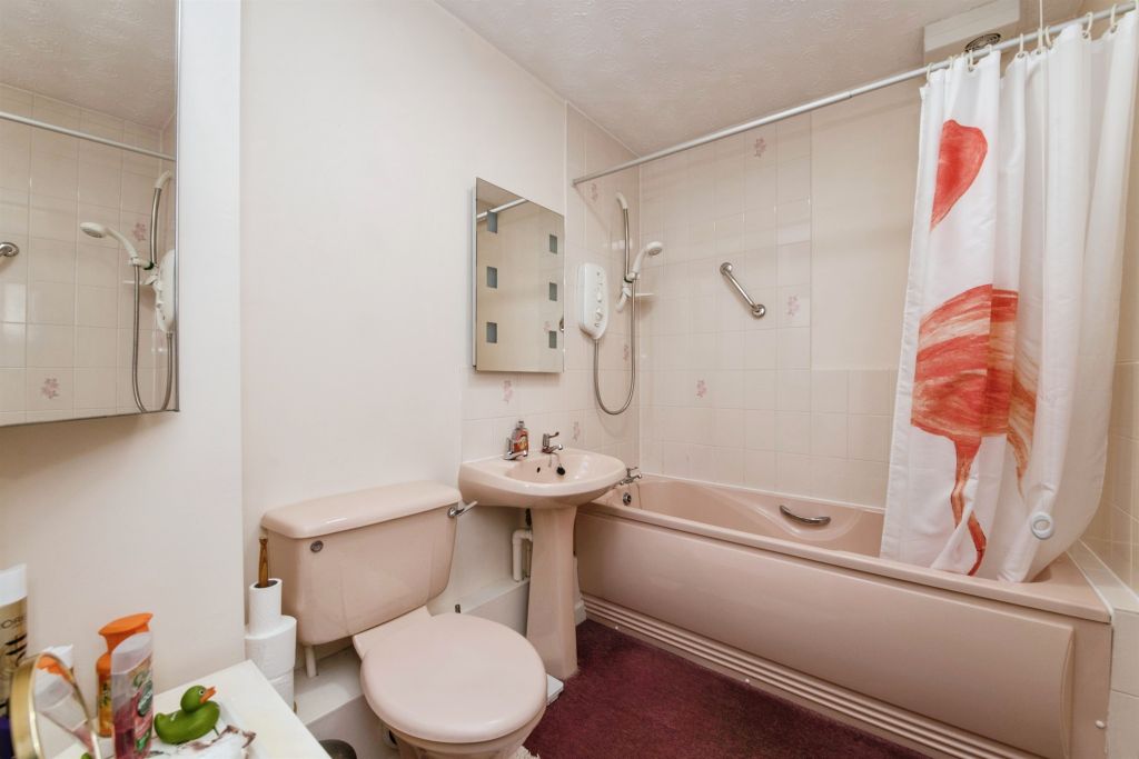 Additional image 10 of 2 bed flat for saleAnning Road, Lyme Regis DT7