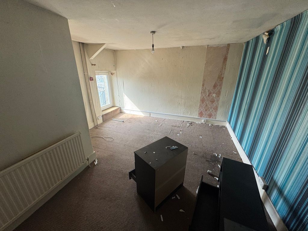 Additional image 5 of 3 bed town house for saleHigh Street, Lampeter SA48