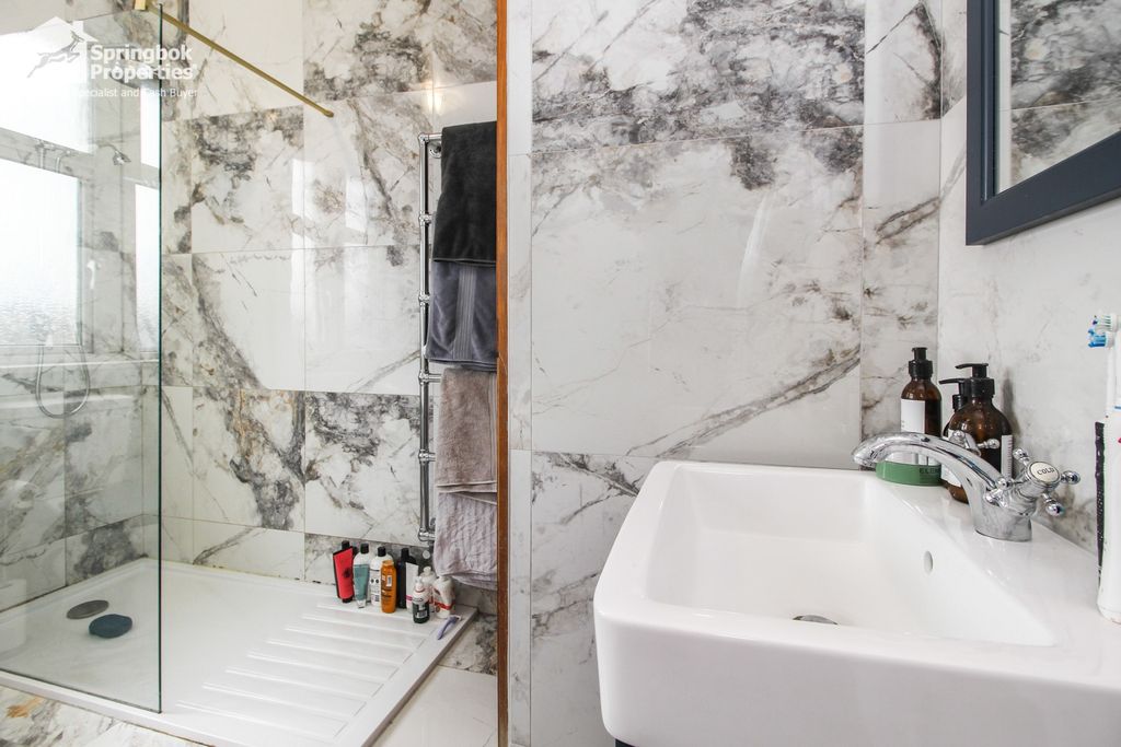Additional image 16 of 5 bed semi-detached house for saleSnydale Road, Normanton, Wakefield, West Yorkshire WF6