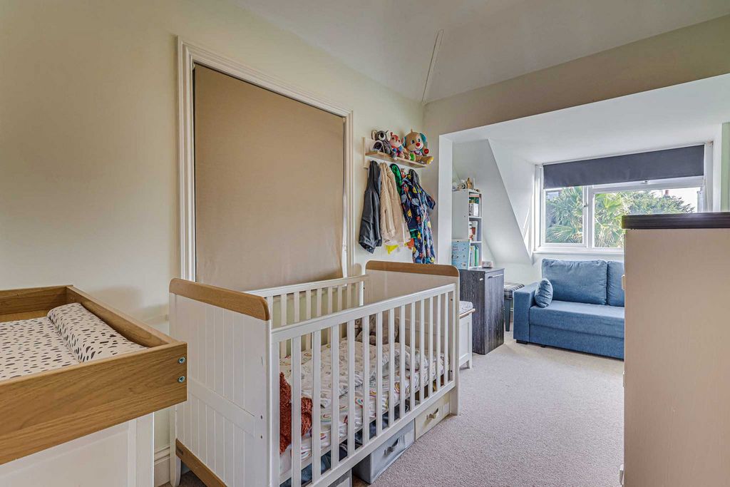Additional image 18 of 3 bed detached house for saleFernleigh Drive, Leigh-On-Sea SS9