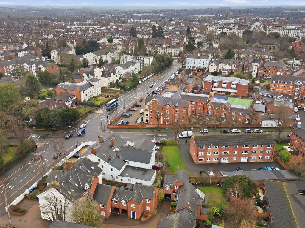 Additional image 3 of 2 bed flat for saleThornton House 21 Kenilworth Road, Leamington Spa, Warwickshire CV32