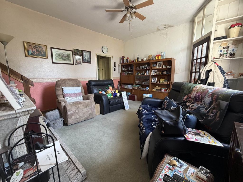 Additional image 7 of 3 bed farmhouse for saleCragg Road, Chadderton OL1