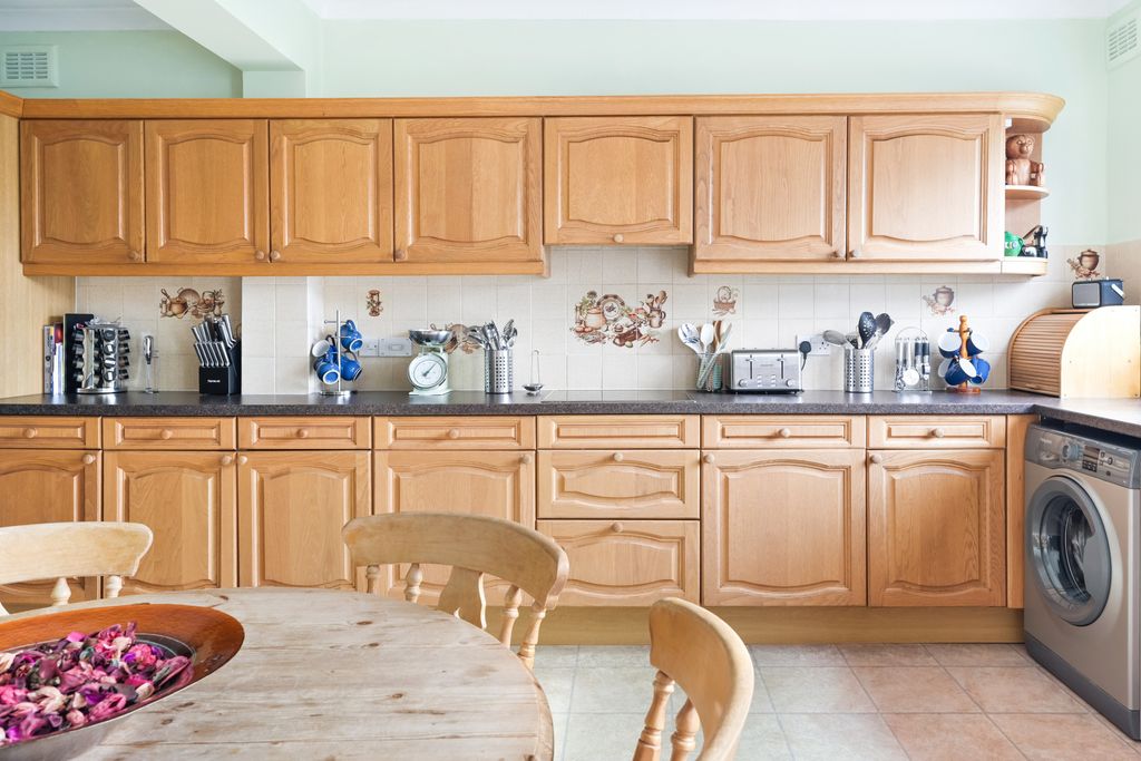 Additional image 11 of 5 bed semi-detached house for saleMaycross Avenue, Morden SM4