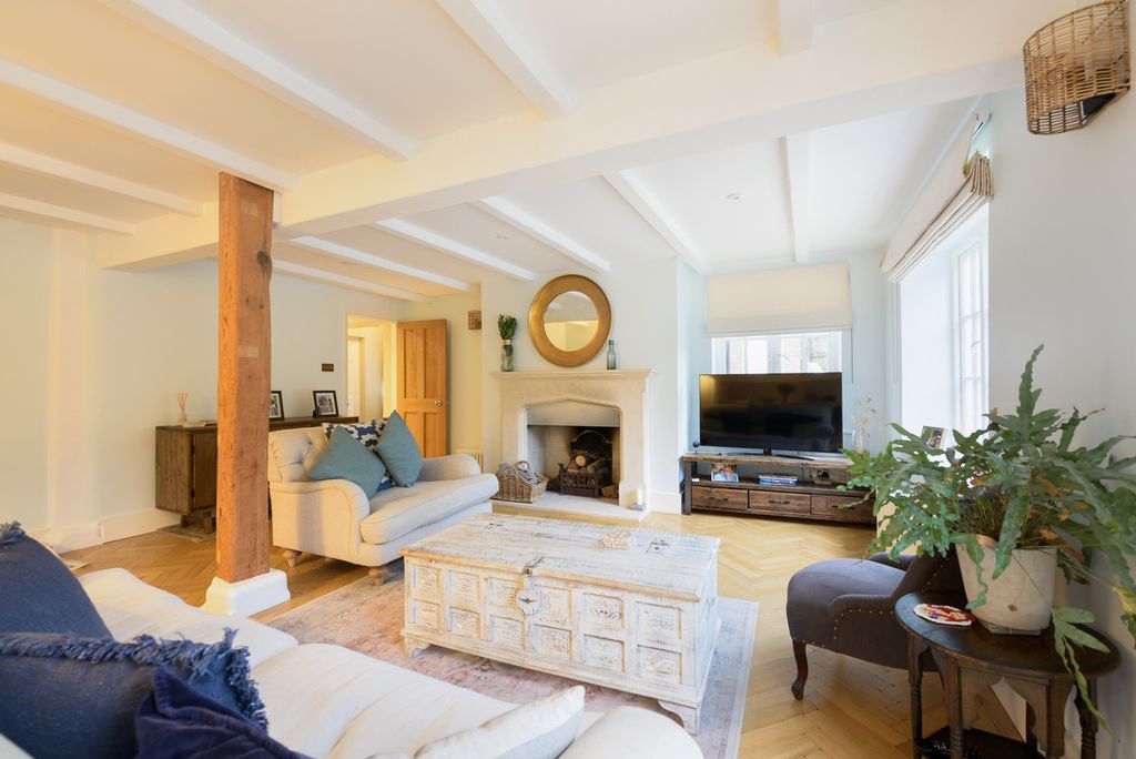 Additional image 8 of 5 bed detached house for saleHighfield Park, Marlow SL7