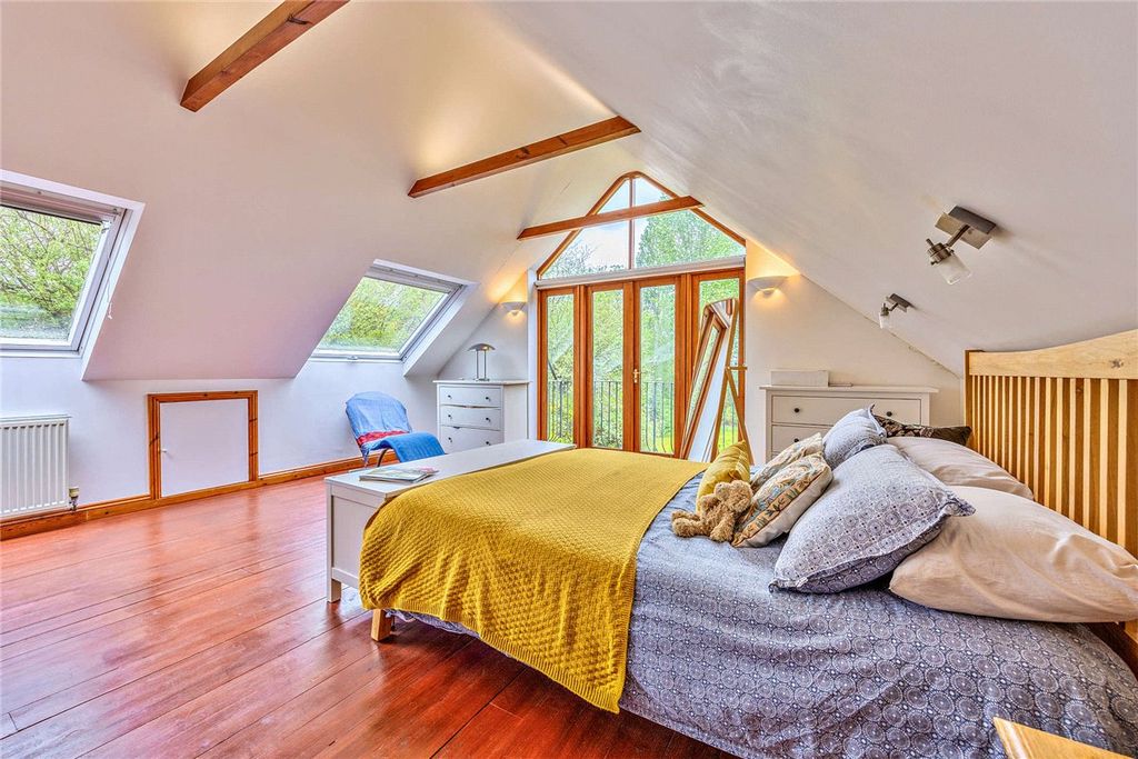 Additional image 13 of 5 bed detached house for saleAndover Road, Newbury, Berkshire RG14
