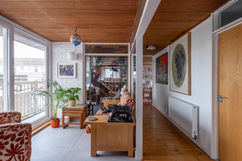 Additional image 9 of 4 bed end terrace house for saleJack House, Portsmouth, Hampshire PO1