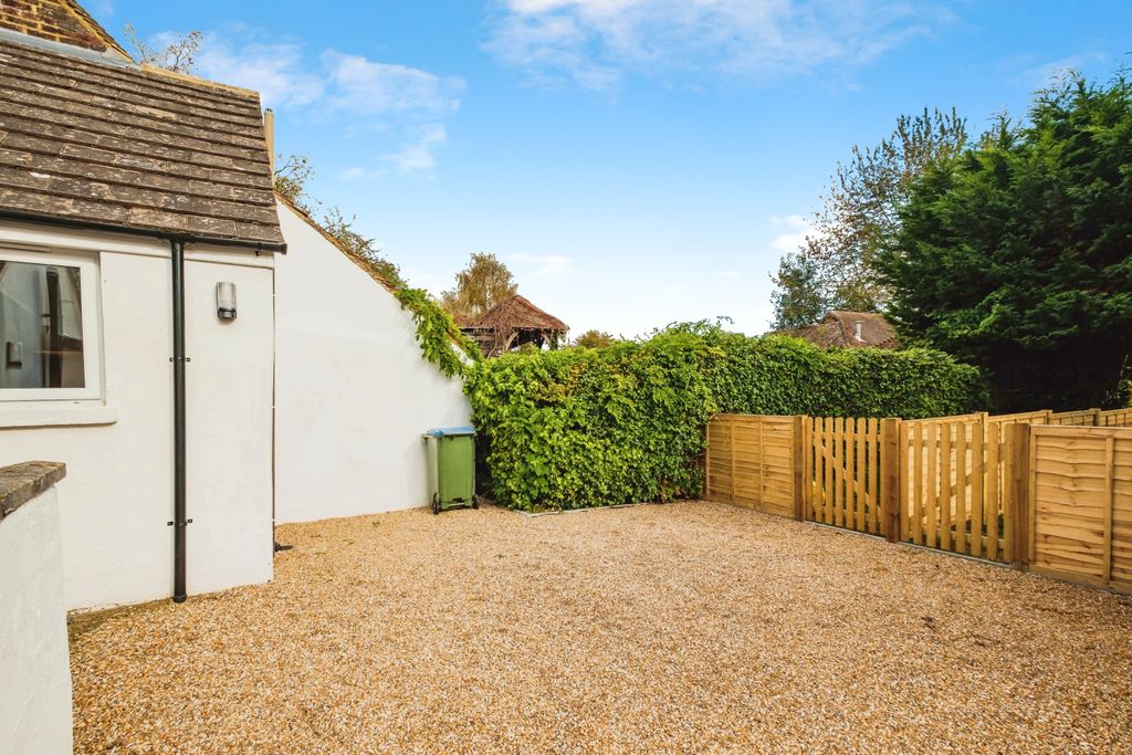 Additional image 3 of 1 bed flat for saleLondon Road, Watersfield, Pulborough, West Sussex RH20