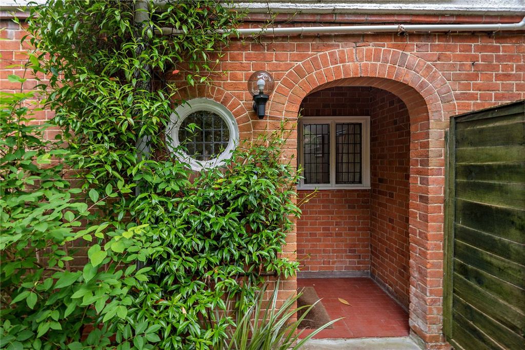 Additional image 20 of 5 bed detached house for saleAndover Road, Newbury, Berkshire RG14
