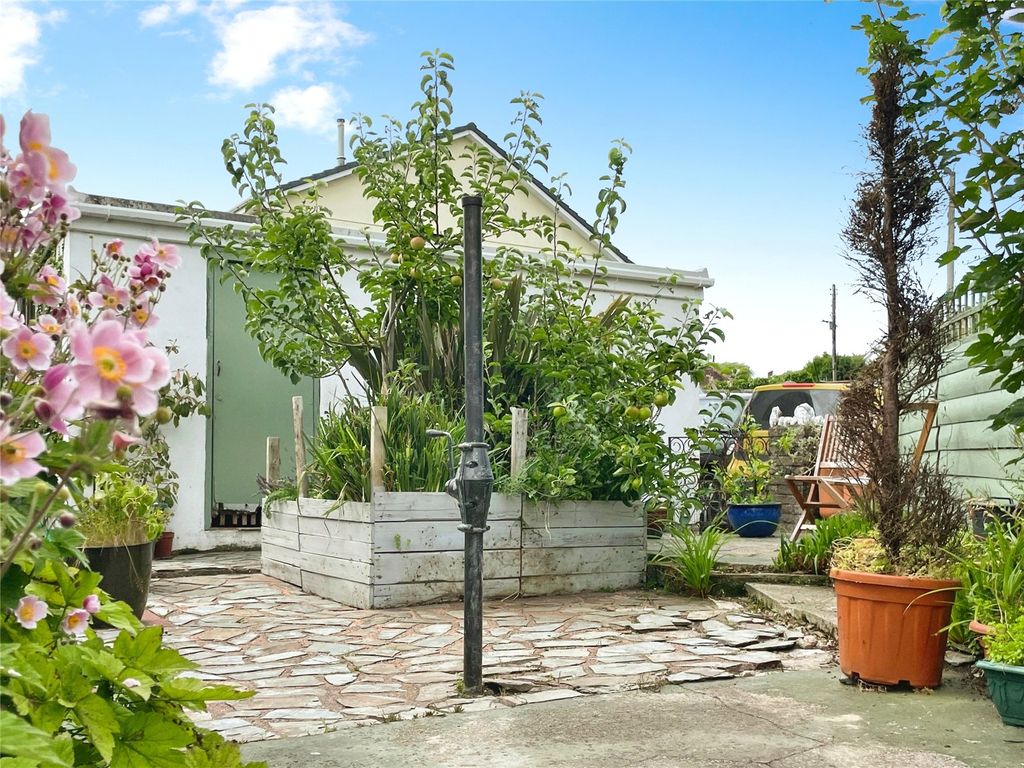 1 bed flat for saleWest Challacombe Lane, Combe Martin, Ilfracombe EX34 photo 2