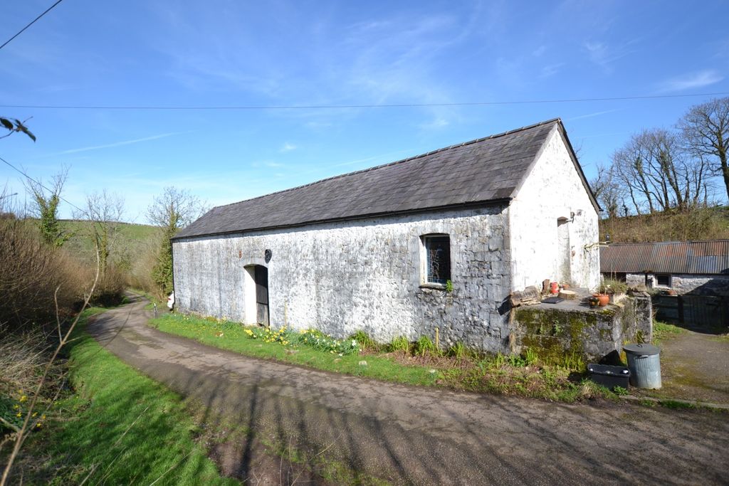Additional image 3 of 2 bed detached house for saleGwynfe, Llangadog SA19