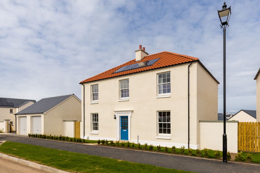4 bed detached house for saleQueens Road, Longniddry EH32