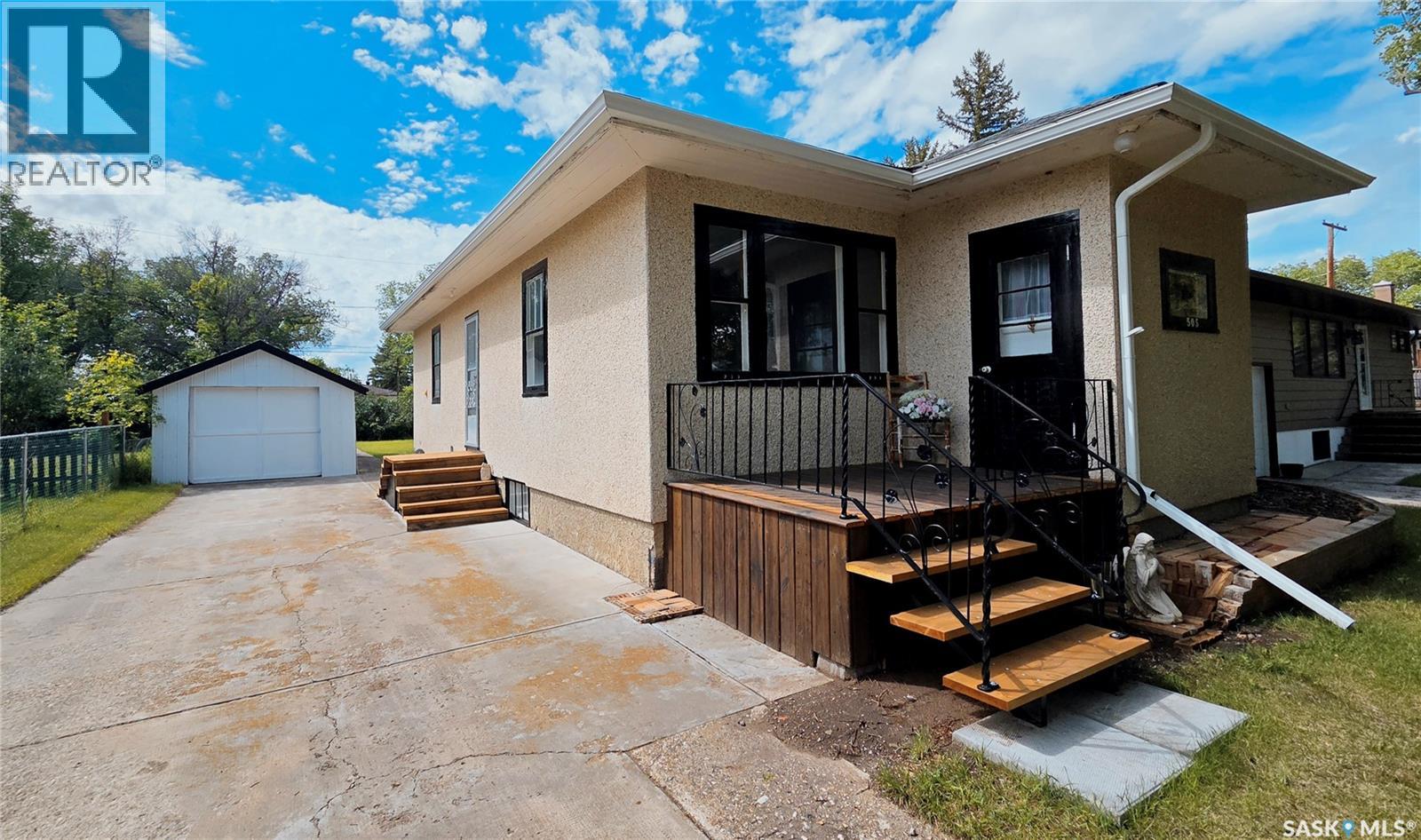 505 Maple STREET