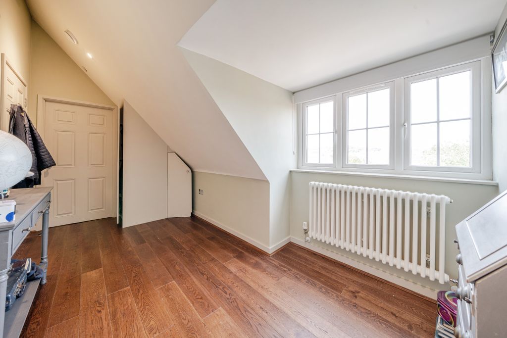 Additional image 7 of 1 bed flat for saleListon Road, Marlow SL7