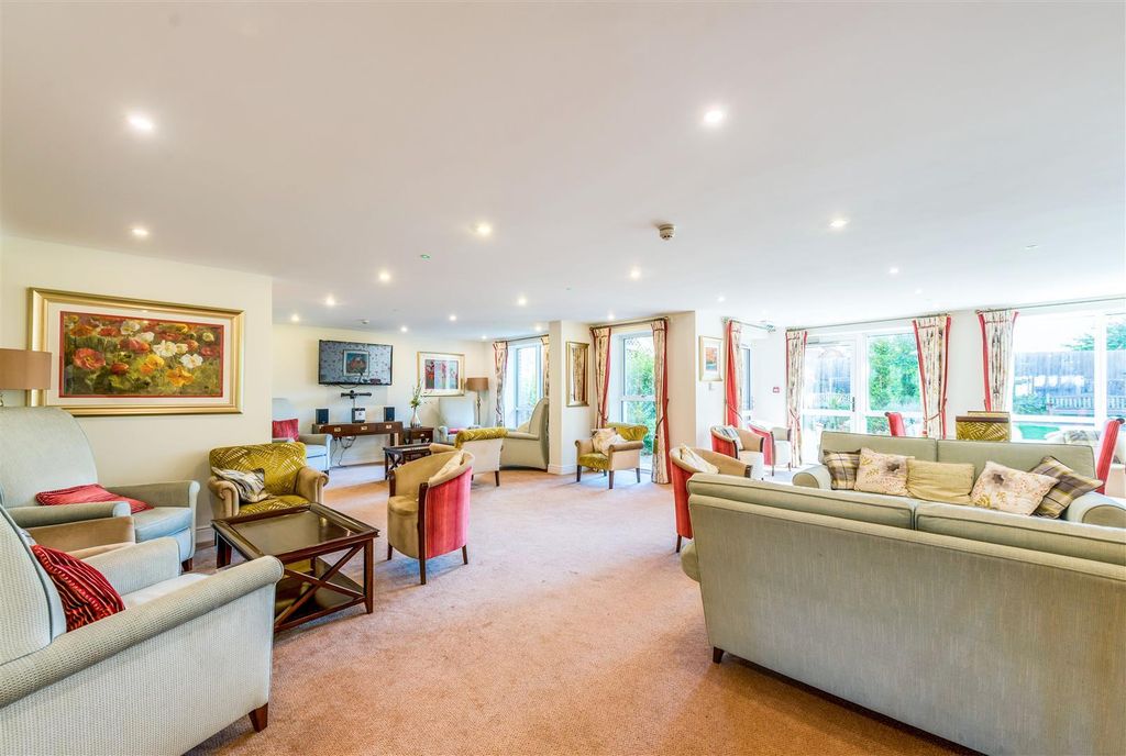 Additional image 21 of 2 bed flat for sale8 Westonia Court, 582-592 Wellingborough Road, Northampton NN3