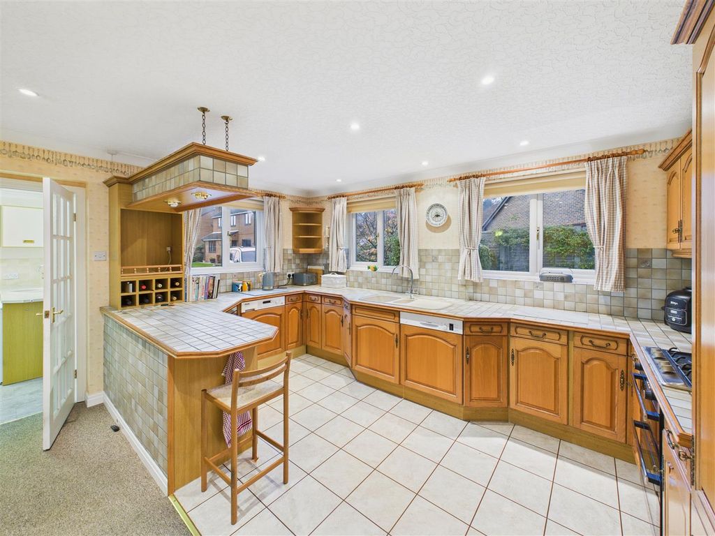 Additional image 2 of 3 bed detached bungalow for saleThe Rise, North Ferriby HU14