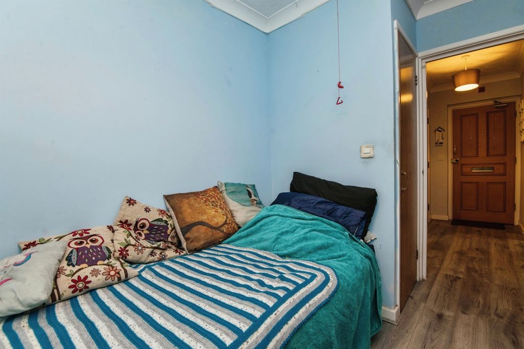 Additional image 9 of 2 bed flat for saleAnning Road, Lyme Regis DT7