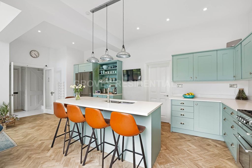 Additional image 5 of 5 bed semi-detached house for salePoplar Grove, New Malden KT3