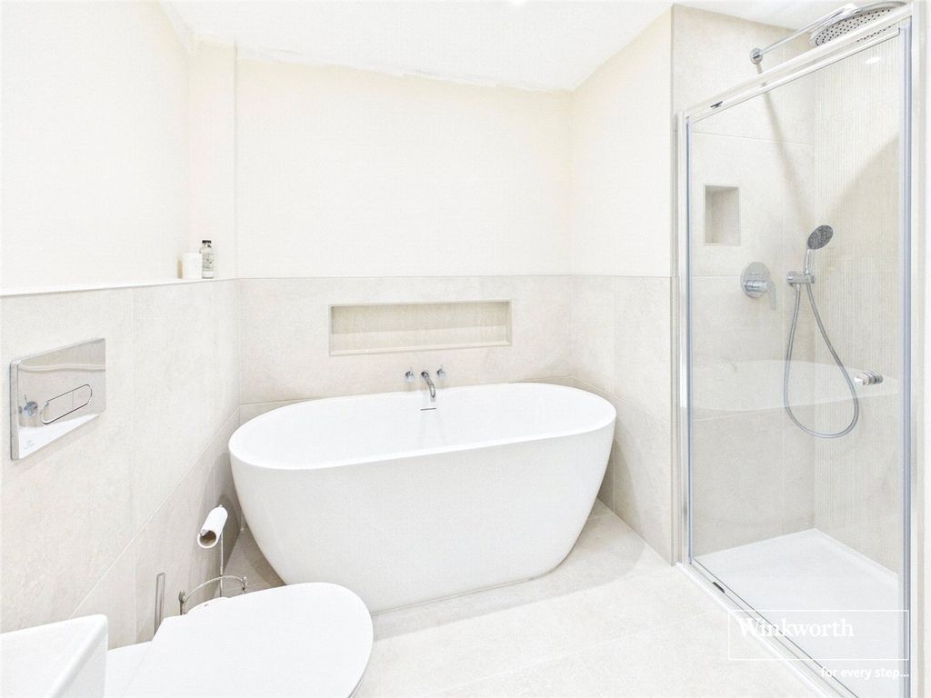 Additional image 13 of 4 bed detached house for saleEssex Street, Newbury, Berkshire RG14