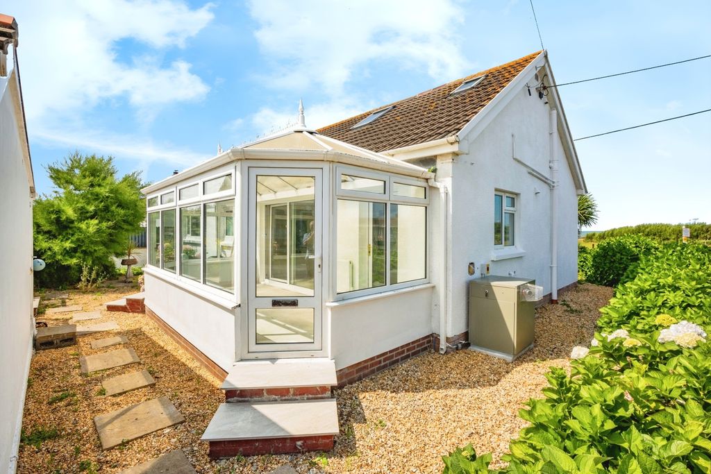 Additional image 3 of 4 bed bungalow for saleHeol Yr Esgob, Llanon, Ceredigion SY23